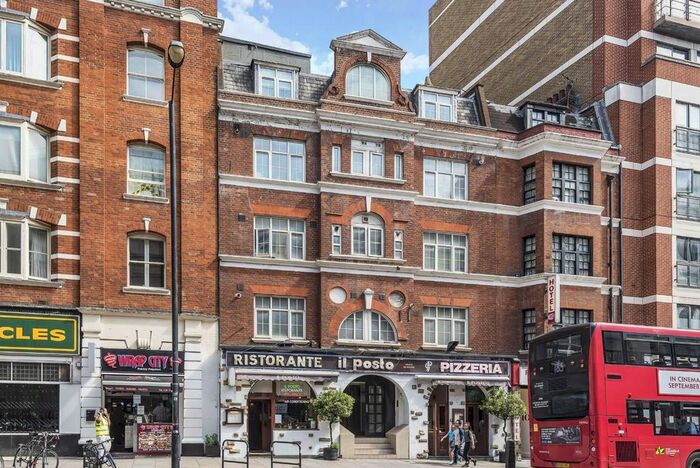 2 Bedroom Flat To Rent In Vauxhall Bridge Road, London, SW1V