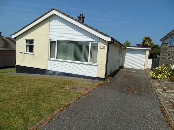 2 Bedroom Bungalow To Rent In Gwelfor Estate Estate, Cemaes, Amlwch, Ynys Mon, LL67