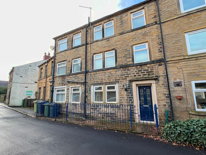 3 Bedroom Cottage To Rent In Southgate, Honley, Holmfirth, HD9