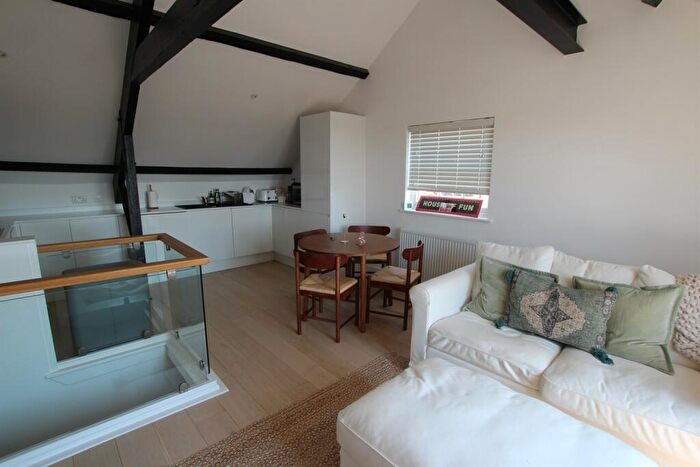 2 Bedroom Apartment To Rent In Derby Road, NG7