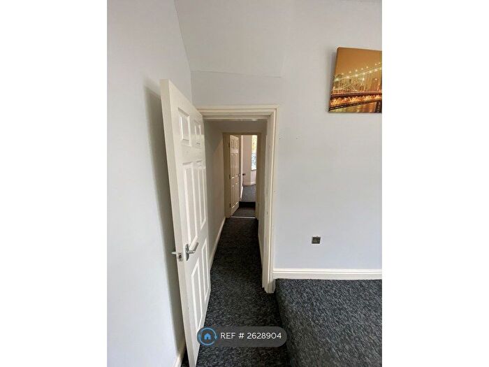 1 Bedroom Flat To Rent In St. Marys Crescent, Doncaster, DN1