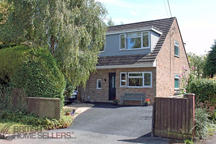 4 Bedroom Detached House For Sale In Knowle Lane, Weston-On-The-Green, Bicester, Oxfordshire, OX25