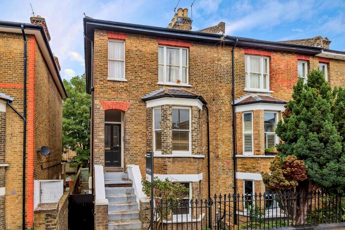 1 Bedroom Flat To Rent In Devonshire Drive, London, SE10