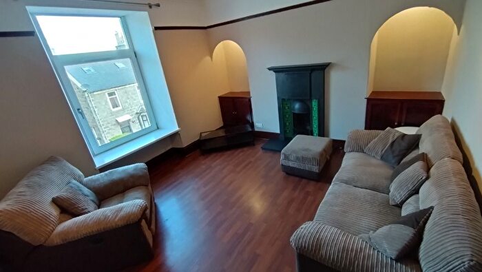 2 Bedroom Flat To Rent In Walker Road, Torry, Aberdeen, AB11