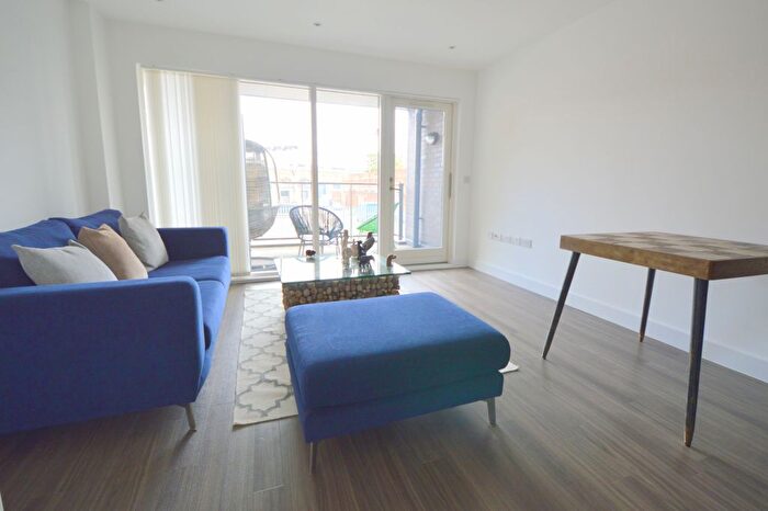 2 Bedroom Flat To Rent In Porter Building, Spa Road, SE16