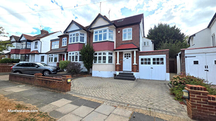 4 Bedroom Semi-Detached House For Sale In Gresham Avenue, Whetstone, London, N20