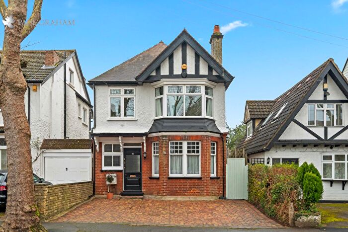 4 Bedroom Detached House For Sale In Marchmont Road, South Wallington, Surrey, SM6