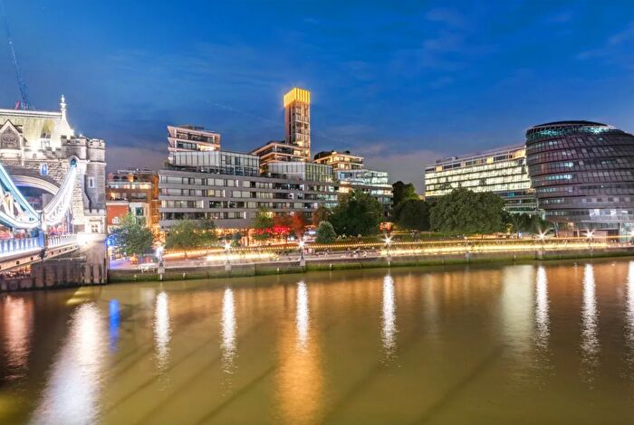1 Bedroom Flat To Rent In One Tower Bridge, Earl's Way, London Bridge, London, SE1