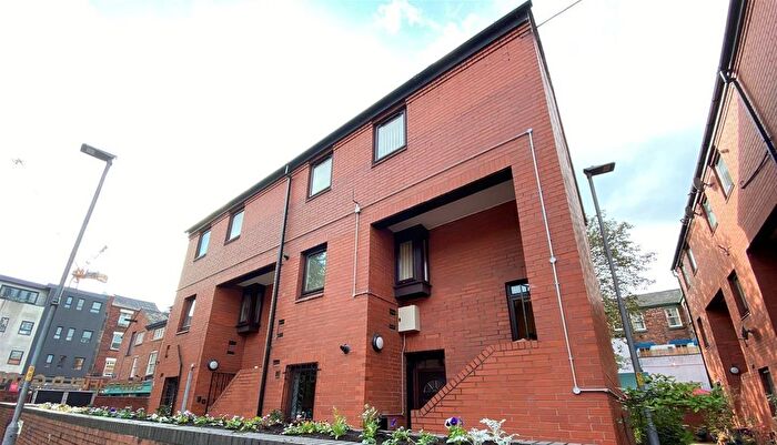 3 Bedroom Property To Rent In Silver Jubilee Walk, Northern Quarter, Manchester, M4