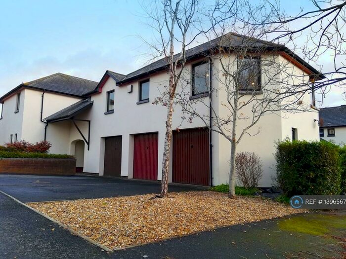 2 Bedroom Flat To Rent In Ashton Crescent, Braunton, EX33