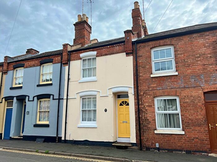 2 Bedroom Terraced House For Sale In Cross Street, Leamington Spa, CV32