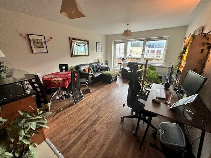 2 Bedroom Flat To Rent In Eboracum Way, York, YO31