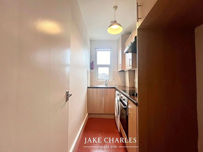 1 Bedroom Flat To Rent In Green Lanes, London, N8
