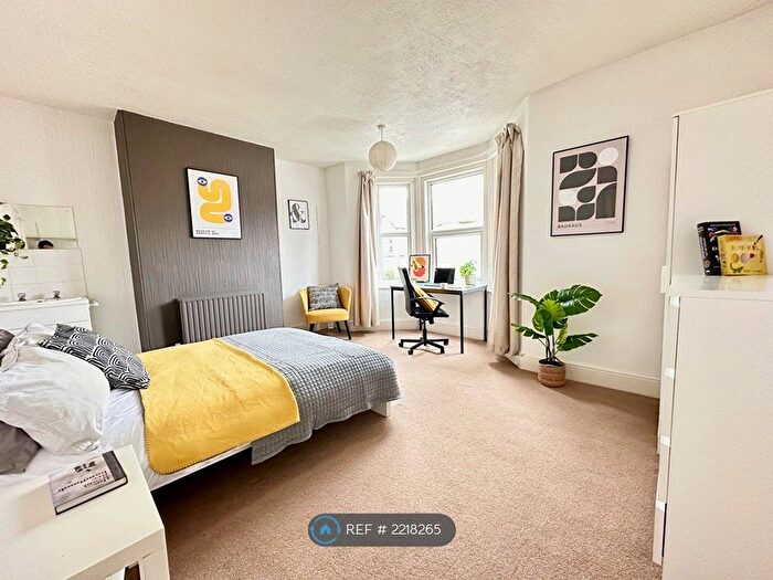 5 Bedroom Terraced House To Rent In Monks Road, Exeter, EX4