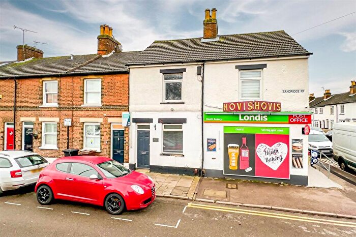 2 Bedroom Terraced House For Sale In Sandridge Road, St. Albans, Hertfordshire, AL1