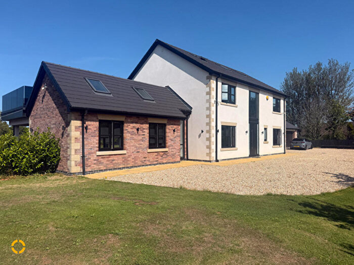 5 Bedroom Detached House For Sale In Bradshaw Lane, Greenhalgh, PR4