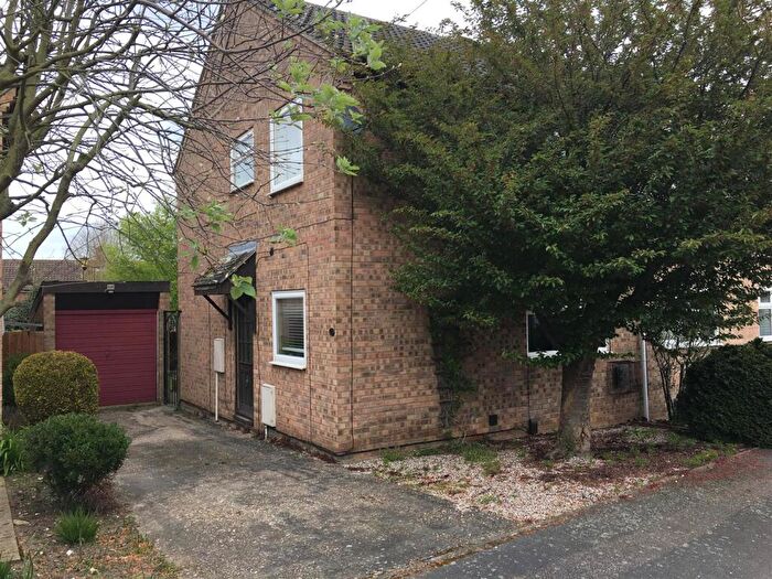 3 Bedroom Semi Detached House To Rent In Barry Lynham Drive, Newmarket, CB8