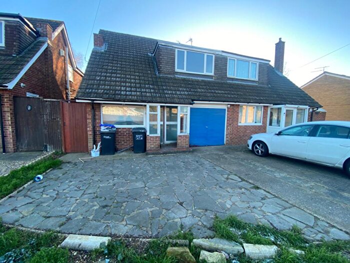 3 Bedroom Semi Detached House To Rent In Churchill Avenue, Boothville, NN3