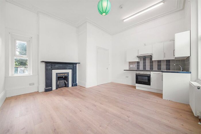 Studio To Rent In Thurlow Park Road, West Dulwich, SE21