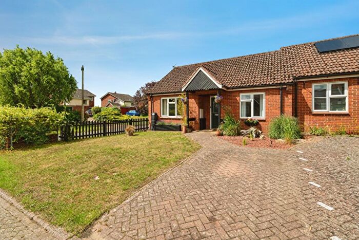 3 Bedroom Semi-Detached Bungalow For Sale In Kings Head Lane, North Lopham, Diss, IP22