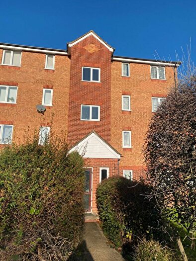 2 Bedroom Flat To Rent In Express Drive, Ilford, IG3