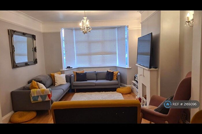 3 Bedroom Terraced House To Rent In Norfolk Road, Upminster, RM14