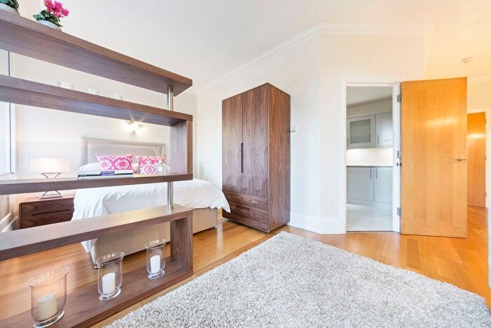 Studio To Rent In Whitehouse Apartments, Waterloo, SE1