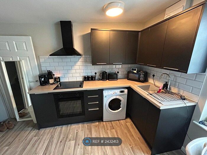 1 Bedroom Flat To Rent In High Street, Queenborough, ME11