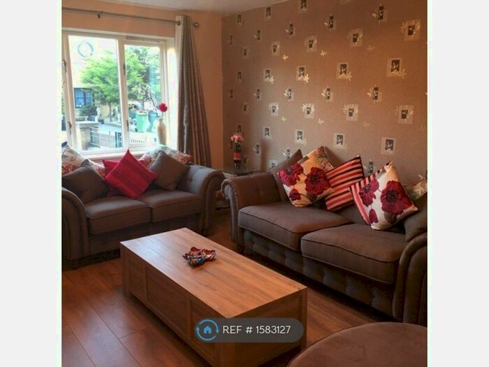 3 Bedroom Terraced House To Rent In Badminton Mews, London, E16