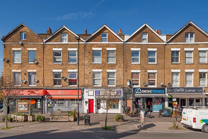 1 Bedroom Flat For Sale In Gipsy Road, Gipsy Hill, SE27