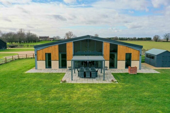 4 Bedroom Barn Conversion For Sale In Blo Norton, IP22