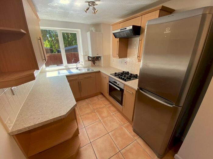 2 Bedroom Flat To Rent In Denby Court, Netherfield, NG4