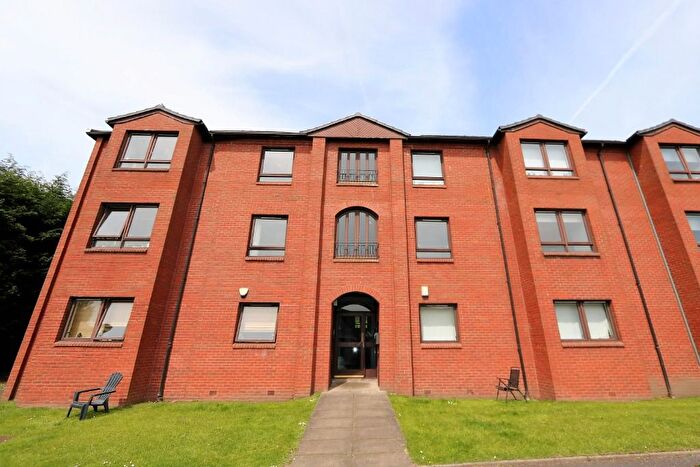 2 Bedroom Flat To Rent In Sandbank Crescent, Glasgow, City Of Glasgow, G20
