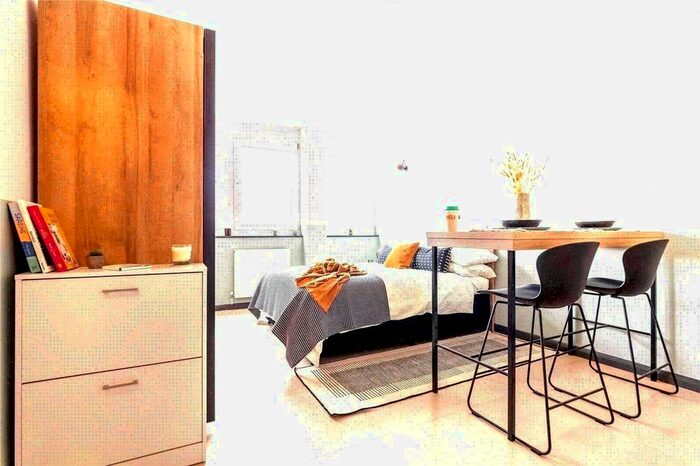 Studio To Rent In Uncle Stockwell, Courland Grove, London, SW8