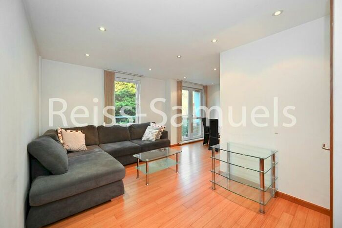 1 Bedroom Apartment To Rent In Helion Court, Westferry Road, London, E14