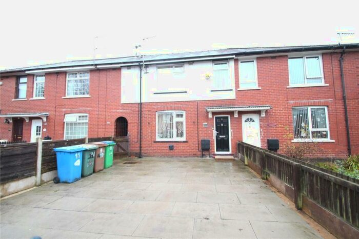 3 Bedroom Terraced House To Rent In Bingley Square, Rochdale, OL16