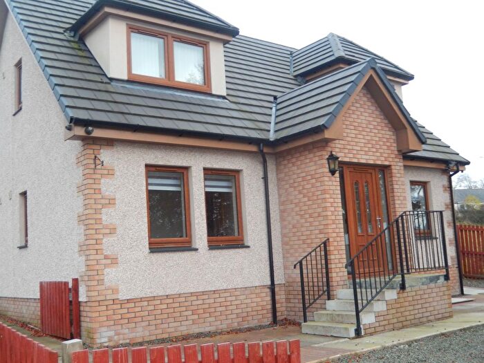 4 Bedroom Detached House For Sale In Hillview Road, Lanark, ML11