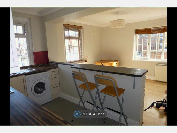 1 Bedroom Flat To Rent In Talbot Court, Southampton, SO14
