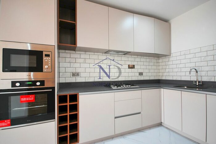 1 Bedroom Flat To Rent In Whitton Road, Hounslow, TW3