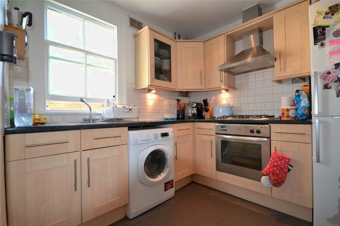 2 Bedroom Flat To Rent In Berkeley Road, Crouch End, London, N8