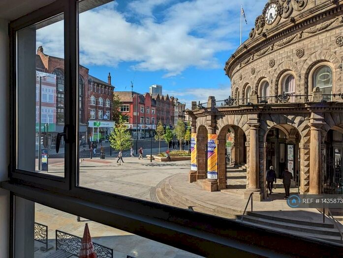 2 Bedroom Flat To Rent In Crown Street, Leeds, LS2