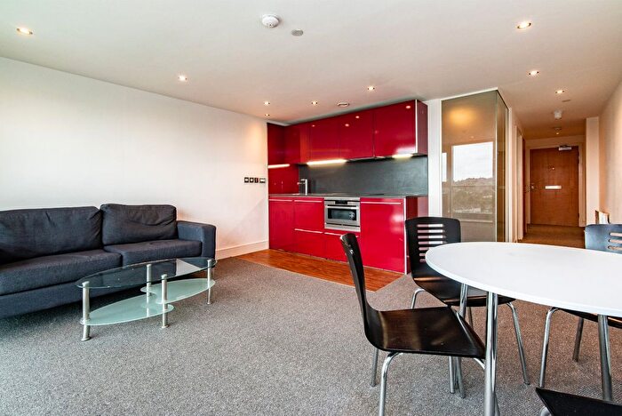 1 Bedroom Flat To Rent In Huntingdon Street, Nottingham, Nottinghamshire, NG1