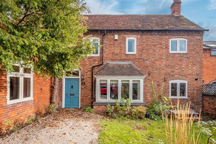 3 Bedroom Semi-Detached House For Sale In Pendicke Street, Southam, CV47