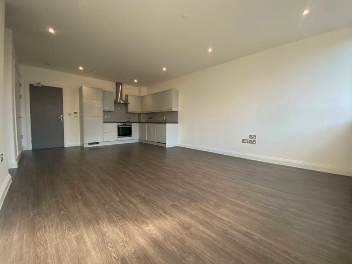 1 Bedroom Apartment To Rent In Lichfield Road, Sutton Coldfield, B74