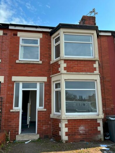 3 Bedroom Terraced House To Rent In Mowbray Drive, Blackpool, FY3
