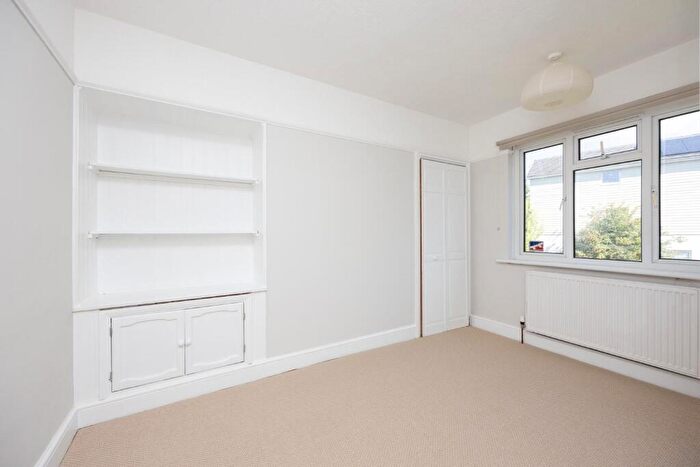 3 Bedroom End Of Terrace House For Sale In Coombe Road, Brighton, BN2