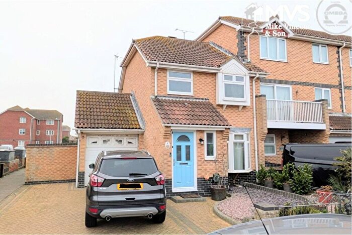 3 Bedroom Terraced House For Sale In Hastings Avenue, Martello Bay, Clacton On Sea, CO15