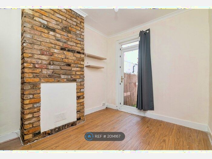 1 Bedroom Flat To Rent In Seaford Road, London, N15