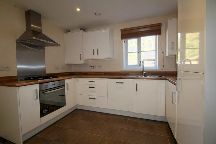 2 Bedroom Flat To Rent In Bath Vale, Congleton, Cheshire, CW12