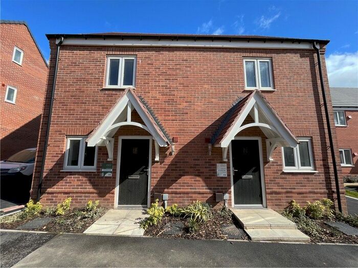 3 Bedroom Semi-Detached House For Sale In Nicholson Close, Redhill, Nottingham, NG5